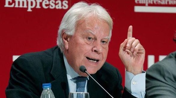 Felipe González, sorprendido por la presencia de Iglesias en la Comisión que controla el CNI