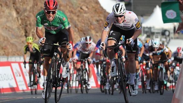 Los ciclistas españoles atrapados en Abu Dabi por el coronavirus señalan al Gobierno