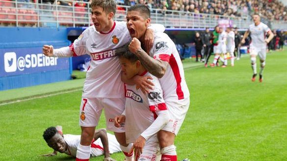 Kubo da un respiro al Mallorca y se lo niega al Eibar | 1-2