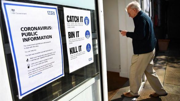 El Gobierno británico prevé 100.000 muertos en Reino Unido