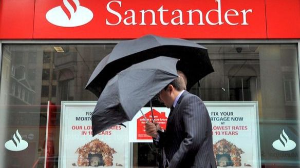 Banco Santander lanza las becas online #YoMeQuedoEnCasa para más de 20.000 jóvenes y profesores universitarios