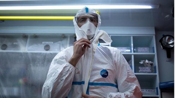 Continúa la escalada de contagios en el personal sanitario: ya son 19.400