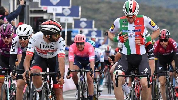 El Giro de Italia mira a octubre