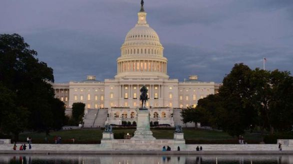 Estados Unidos emite casi tres billones de dólares en deuda para luchar contra el Covid-19