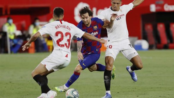 Un inofensivo Barcelona abre la puerta del liderato al Real Madrid |0-0