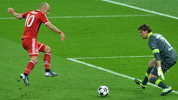 Robben descuelga las botas: jugará en su primer equipo profesional