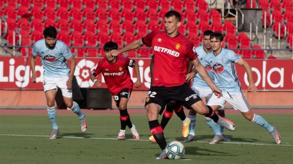 El Mallorca de una exhibición de orgullo y frena al Celta | 5-1
