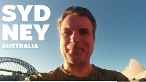 Pamplona recuerda con un recorrido por el mundo que los Sanfermines volverán