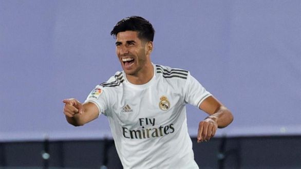 El Real Madrid se limita a alimentar su liderato frente al Alavés | 2-0