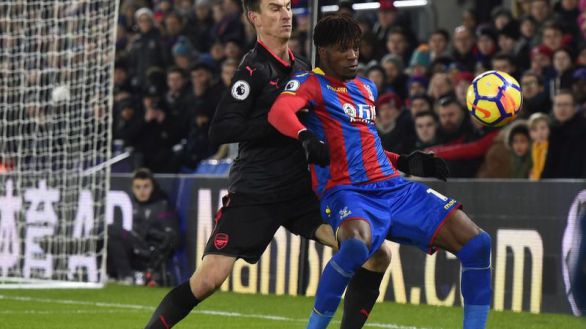 Arrestado un niño de 12 años por proferir amenazas racistas contra el delantero Zaha