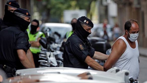 Los yihadistas de Barcelona planeaban atentar con explosivos