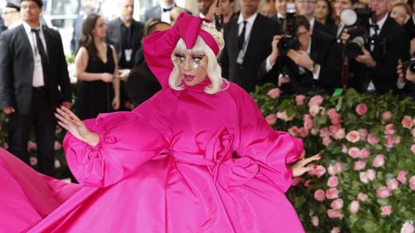 Lady Gaga se consagra en el cine en el papel de la viuda negra de Italia