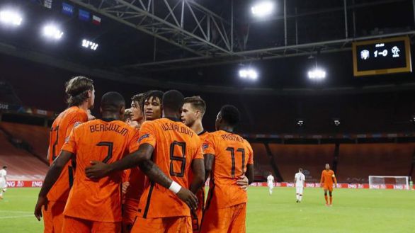 Liga de Naciones. La juventud de Países Bajos sigue creciendo
