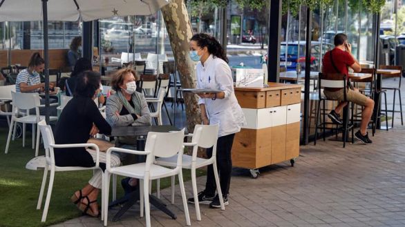 El Ayuntamiento de Madrid elimina la tasa de terrazas por la pandemia