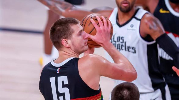 NBA Playoff. Un monumental Jokic lidera a los Nuggets para forzar el séptimo partido