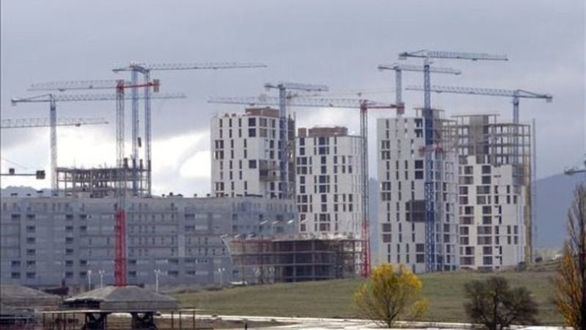 Madrid aprueba la nueva Ley del Suelo que suprime licencias y liberaliza el sector urbanístico