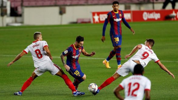 El Sevilla se conforma con el empate ante un Barcelona impotente |1-1