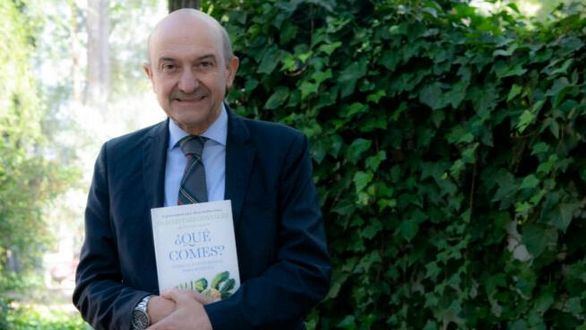 Dr. Martínez-González: "Ahora se come en un día la carne que habría que comer en un mes"