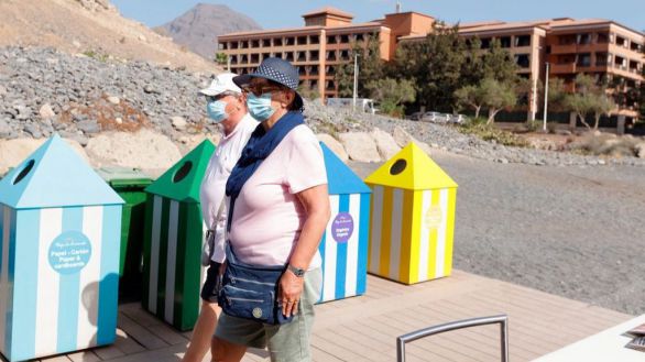 Canarias exigirá un test negativo a turistas nacionales y extranjeros