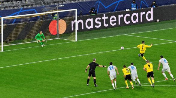 Sancho y Haaland desatascan al Dortmund contra el Zenit | 2-0
