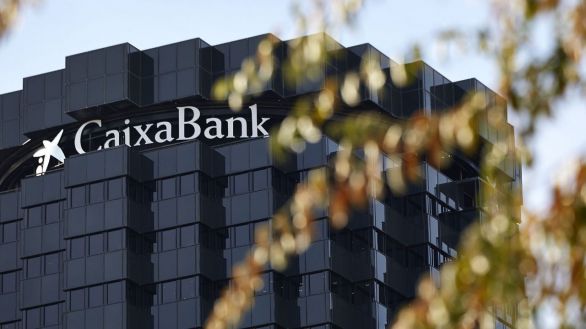 CaixaBank obtiene un beneficio de 726 millones y refuerza su posición de capital y liquidez