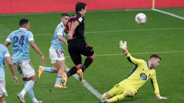 La Real Sociedad abrasa al Celta y vuelve al liderato | 1-4