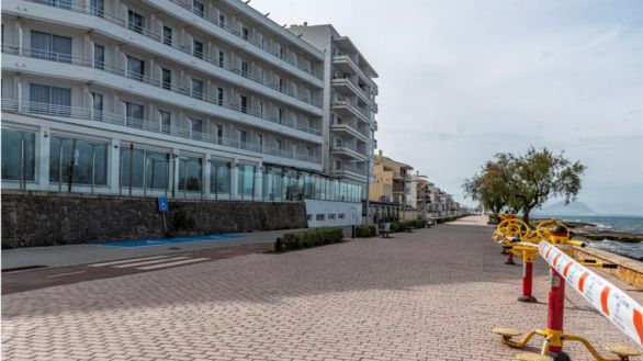 Las pernoctaciones en hoteles descienden un 83,3% en octubre