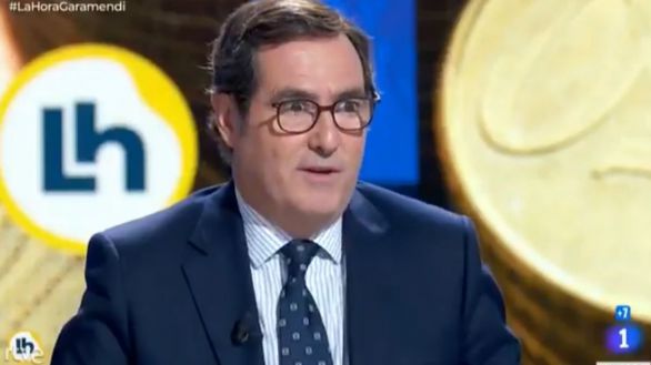 Garamendi apoya la política fiscal de Ayuso frente a Sánchez y Rufián