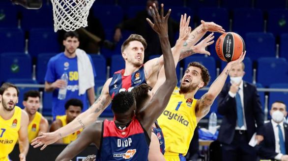 Euroliga. El Baskonia se queda congelado frente al Maccabi | 63-67