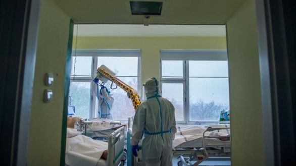 El COVID causa por primera vez más de 15.000 muertes en un sólo día en el mundo