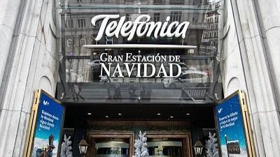 Movistar invita a disfrutar de la Navidad en sus flagships de Madrid y Barcelona