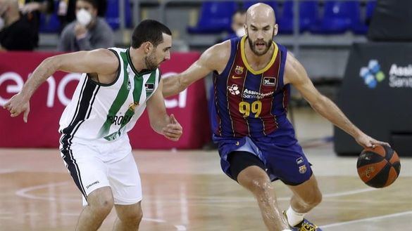 ACB. El Barcelona gana y achica el colchón del Real Madrid