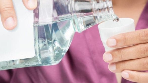 El efecto antiviral de los colutorios reduce la capacidad de infección del virus