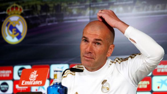 Zidane niega la palabra a las críticas de Koeman por los arbitrajes al Real Madrid