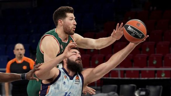 Euroliga. El Baskonia se impone al Valencia Basket en un final agónico | 71-70