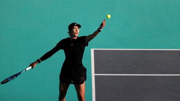 WTA. Garbiñe Muguruza empieza el curso con solidez en Abu Dabi