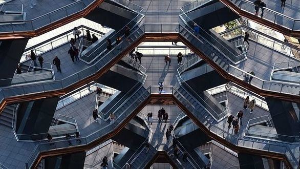 Vuelve a cerrar la polémica escultura neoyorquina Vessel tras otro suicidio