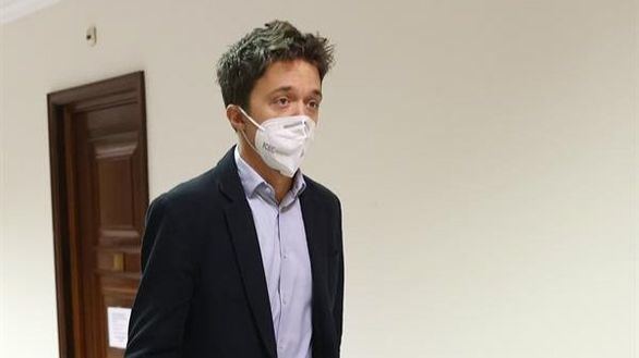 El Gobierno negocia el proyecto de Errejón para reducir la jornada laboral a cuatro días