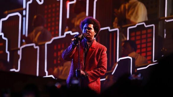 The Weeknd brilla en la actuación más atípica de la Super Bowl