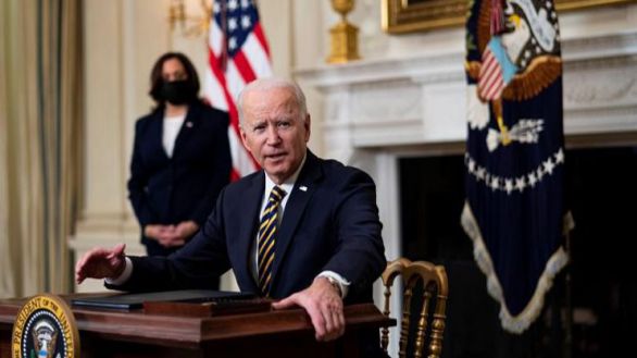 Al menos 22 muertos en el primer bombardeo ordenado por Joe Biden