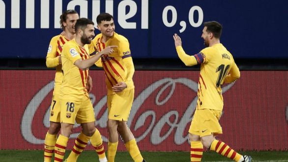 Messi y Ter Stegen impulsan a un gris Barcelona en Pamplona | 0-2