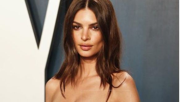 Emily Ratajkowski da a luz a su primer hijo