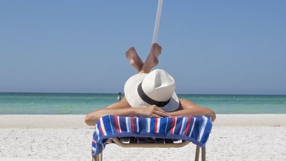 Descubren que la predisposición genética influye en la adicción al sol