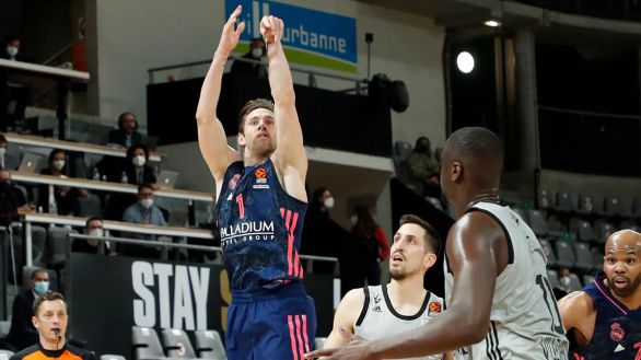Euroliga. Un Real Madrid agónico se aferra a sus opciones | 71-74