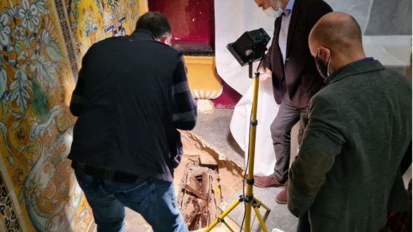 Sorprendente hallazgo en el Alcázar de Sevilla: un sarcófago con restos de una niña de la Edad Media