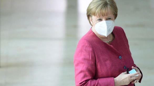 Merkel negocia comprar por su cuenta 30 millones de dosis de la vacuna de Putin