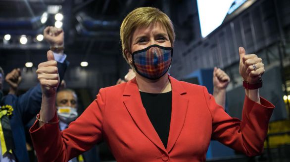 Sturgeon gana con claridad en Escocia y avisa que buscará un nuevo referéndum de independencia