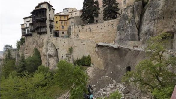 Se derrumba el principal acceso peatonal a las Casas Colgadas de Cuenca