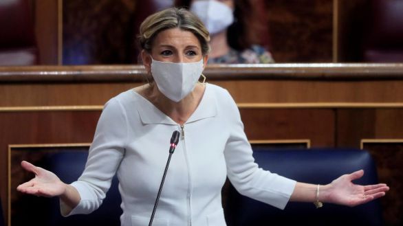 Díaz pone fecha a la derogación de la reforma laboral de Rajoy y el PP le recuerda que el compromiso con Bruselas es otro