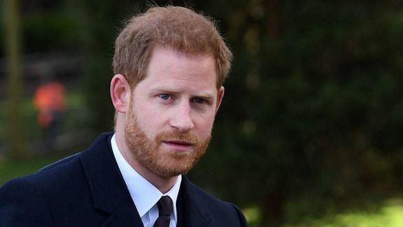 El Príncipe Enrique dice que usó las fiestas y el alcohol para huir del dolor tras la muerte de su madre